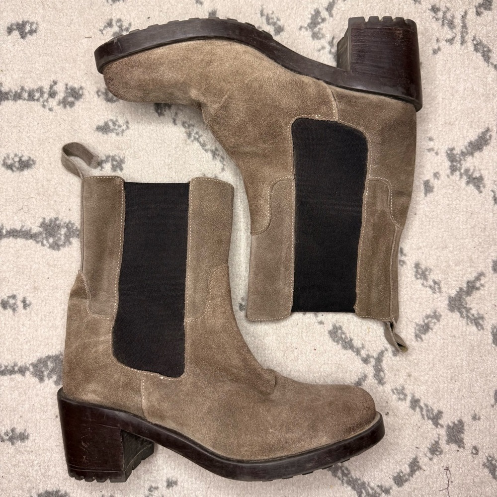 EMANUELE CRASTO Suede Leather Block Heel Neutral Tan Lug Sole Winter Boots